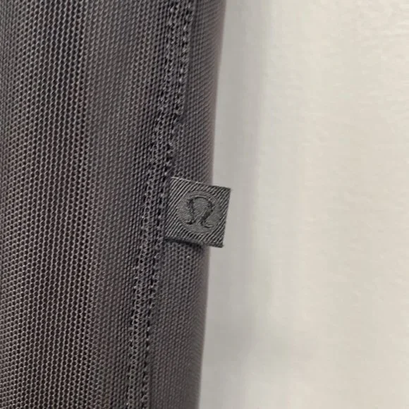 ❗️SOLD❗️2018 Lululemon Black Mesh Short Sleeve Mini Ready To Reach Dress Size 6 - Picture 7 of 8